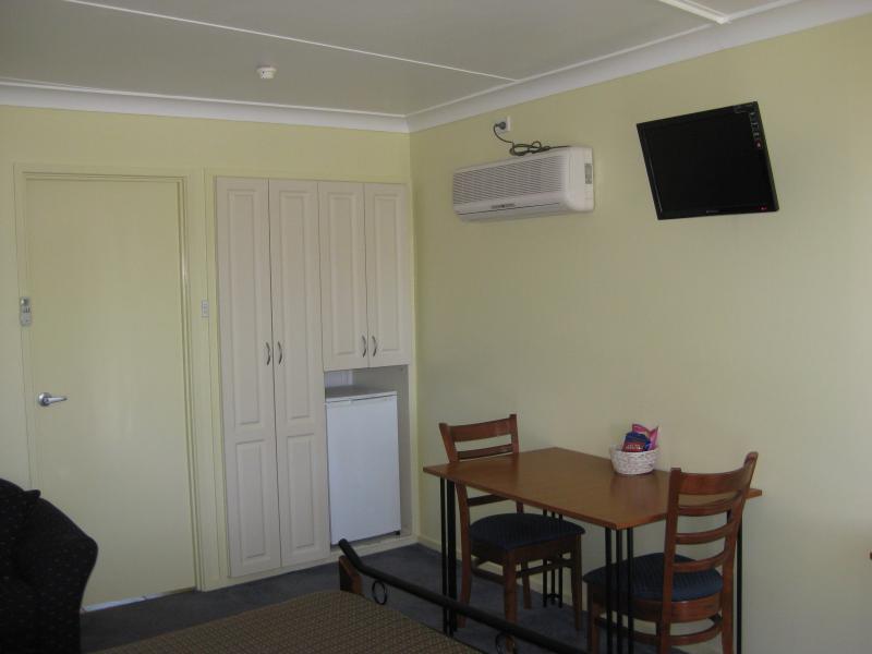 Eight Spence Motel Warrnambool Exterior foto
